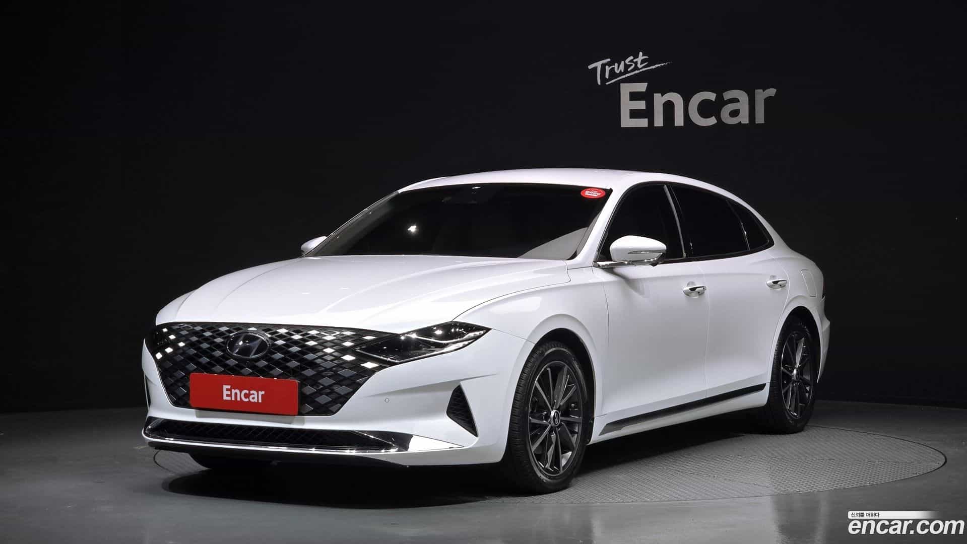Grandeur Hyundai 2022.4-OUTER-001