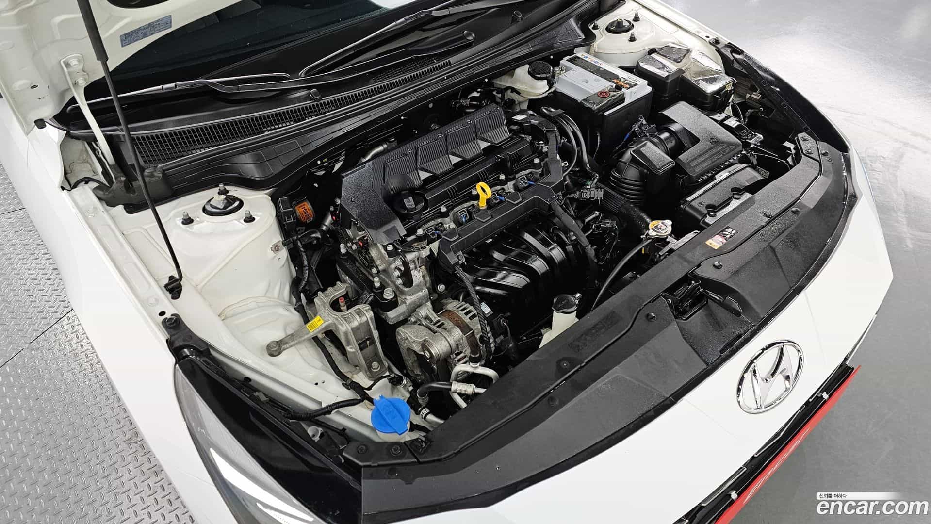 AVANTE Hyundai 2021.11-INNER-006