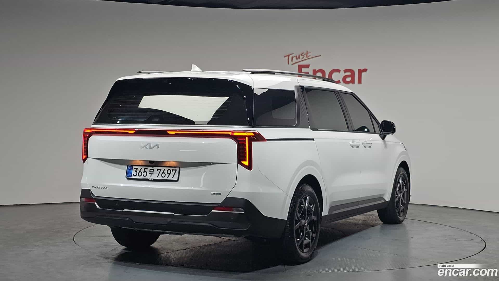 Canival Kia 2025.7-OUTER-002