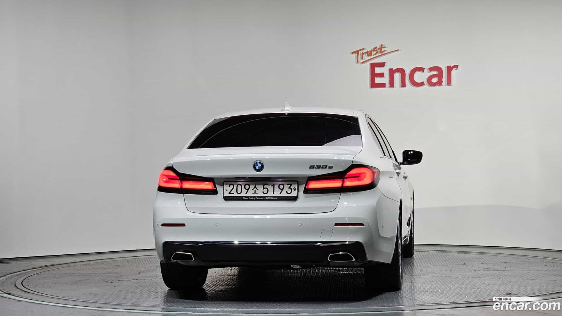 5-Series BMW 2022.8-OUTER-004
