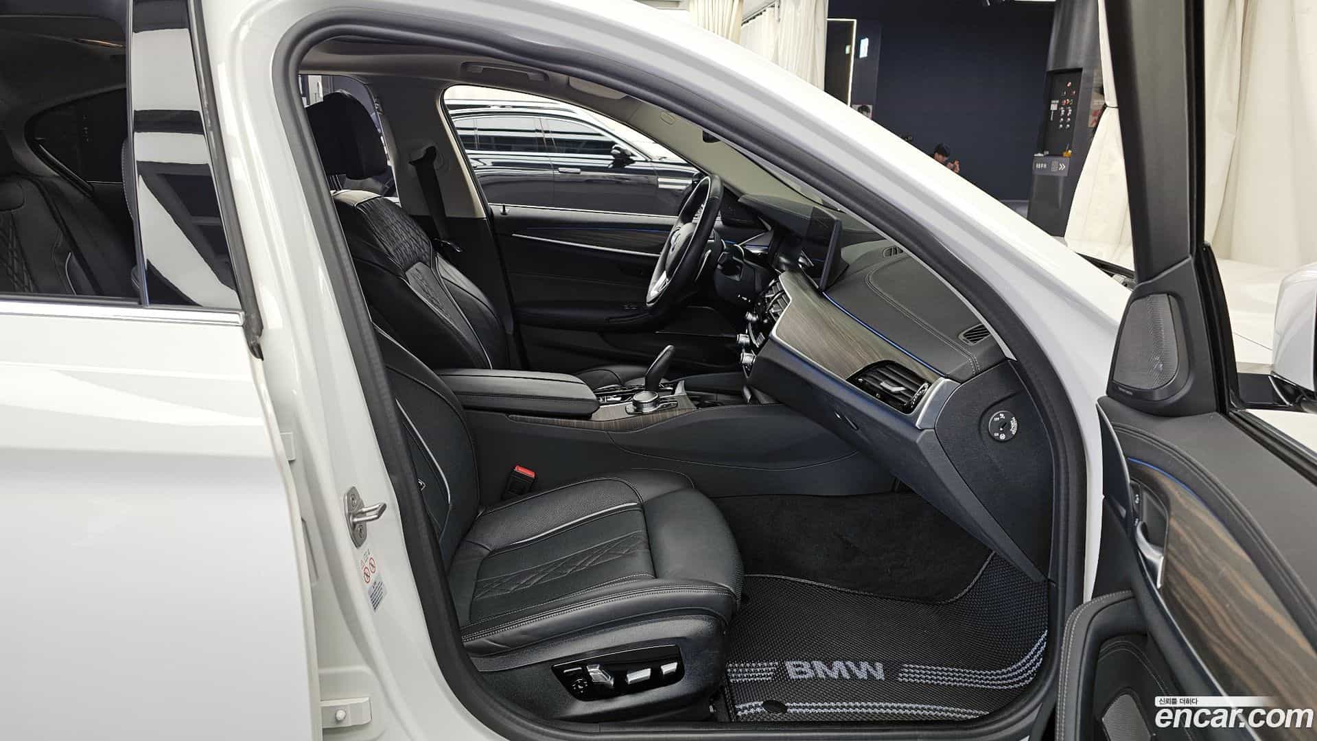 5-Series BMW 2022.8-OPTION-015