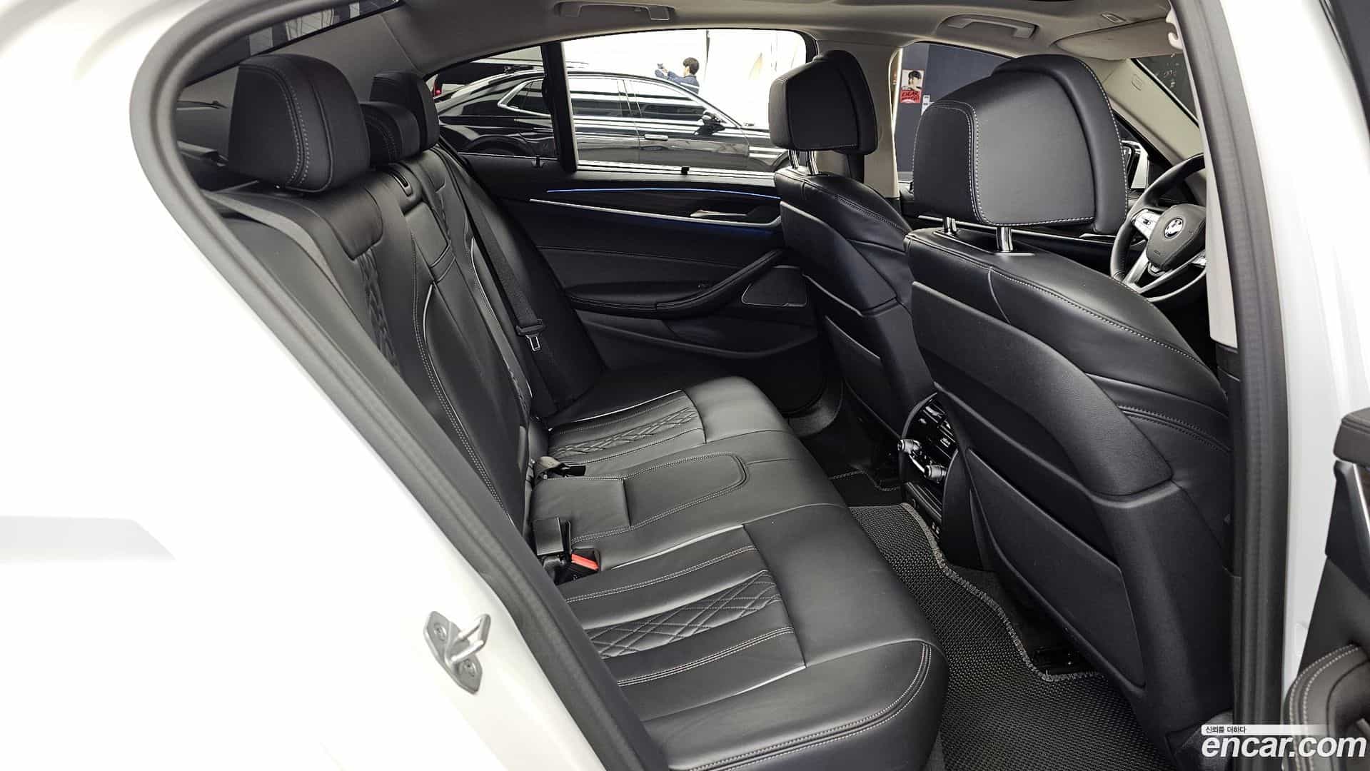 5-Series BMW 2022.8-OPTION-016