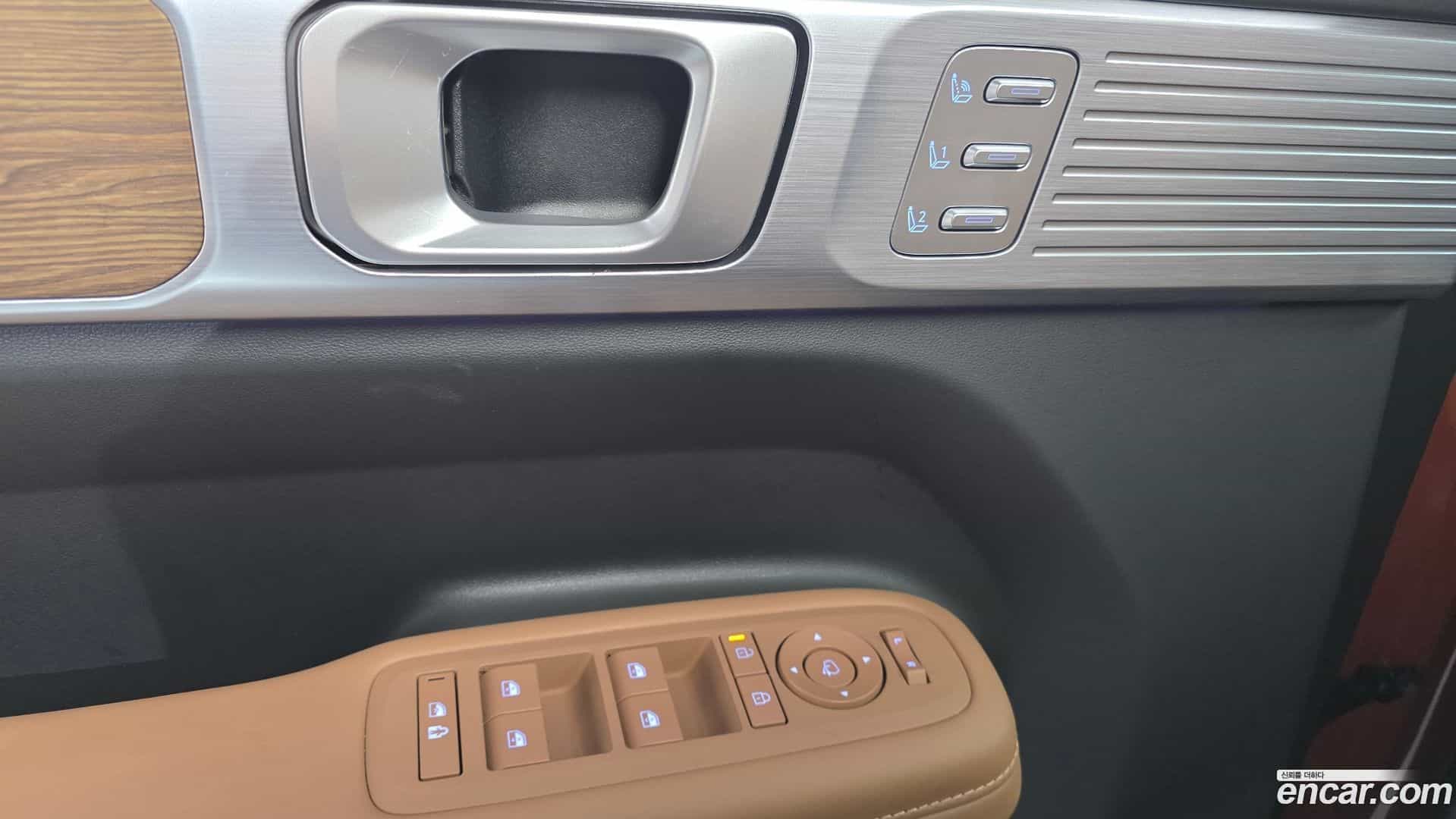 Santafe Hyundai 2024.1-OPTION-017