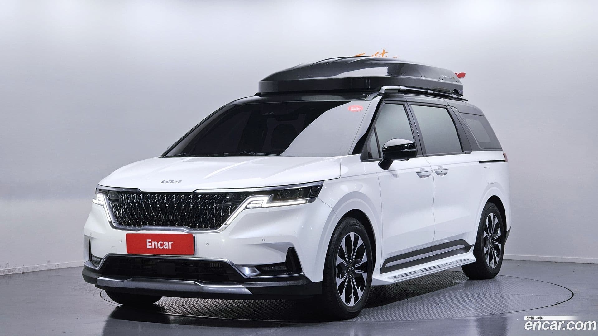 Main__Slider__Photo:Canival Kia 2020.9-0