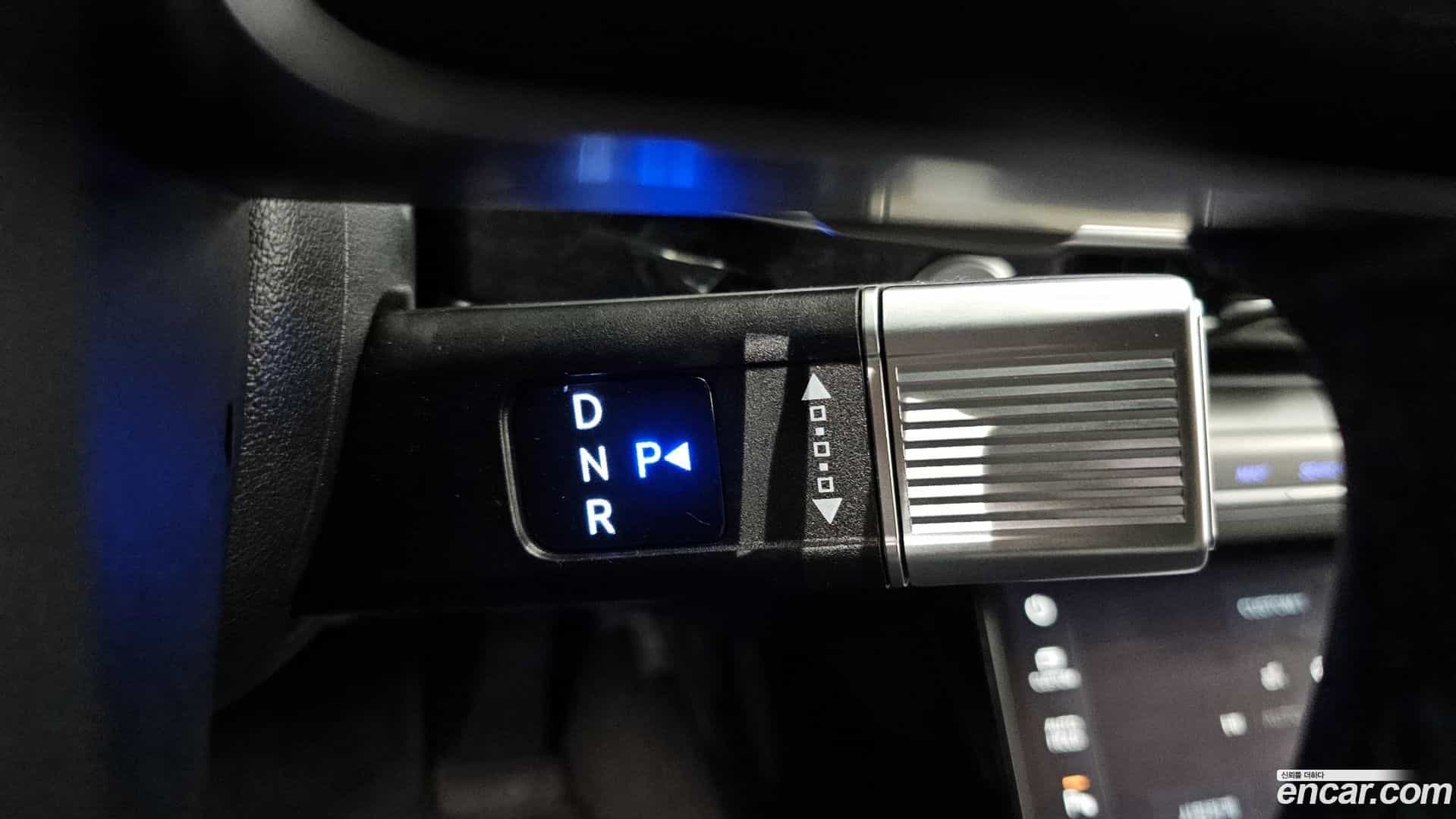 Grandeur Hyundai 2023.1-INNER-009