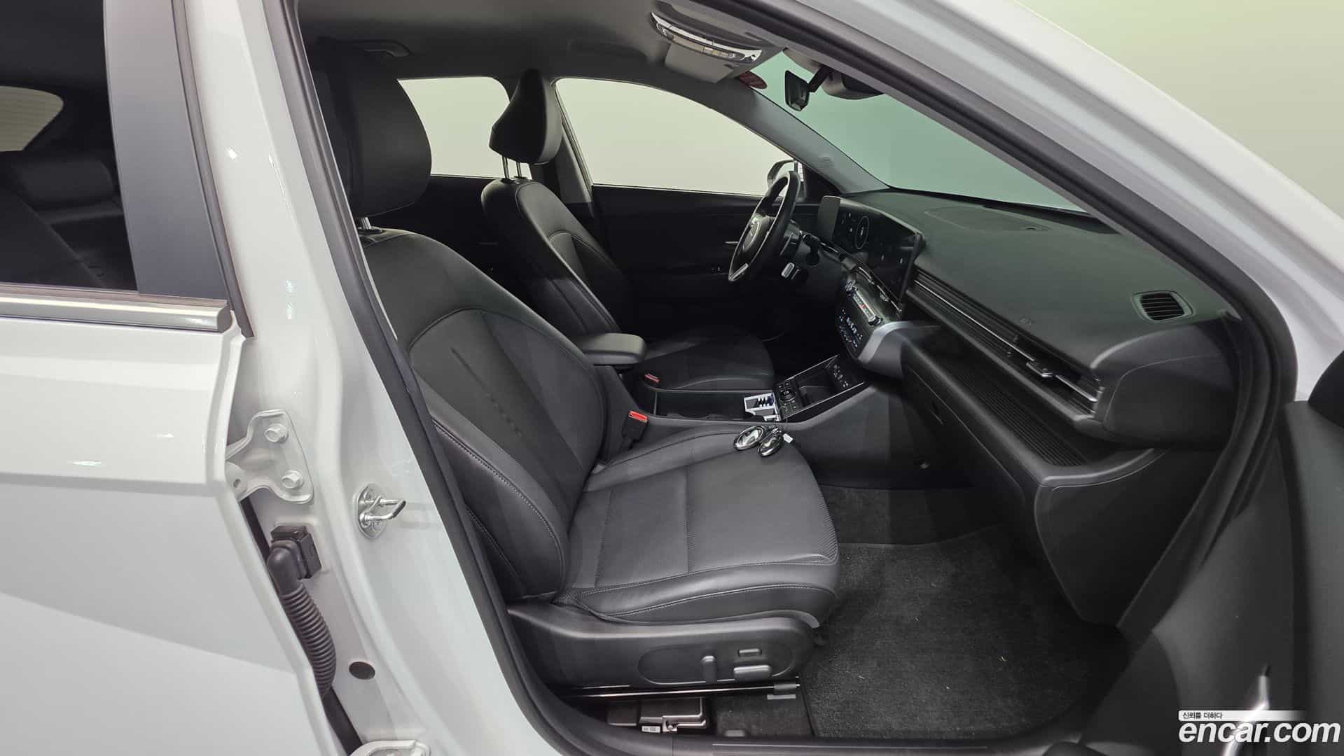 Kona Hyundai 2024.2-INNER-010
