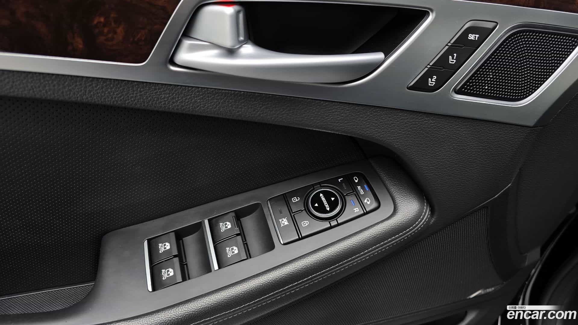 Genesis Hyundai 2015.1-OPTION-022