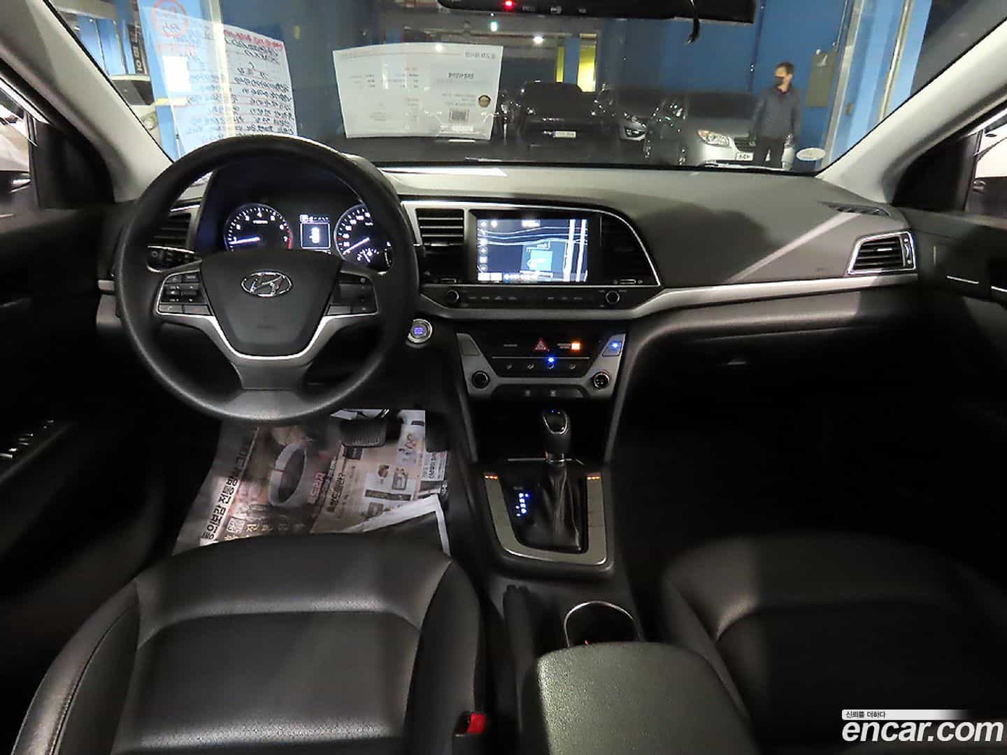 AVANTE Hyundai 2018.6-OUTER-005