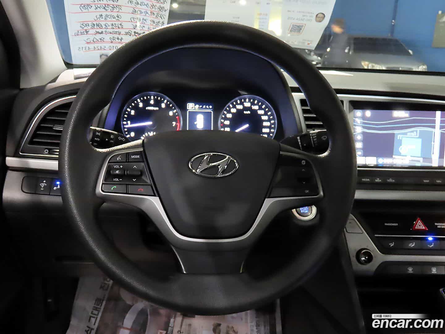 AVANTE Hyundai 2018.6-INNER-010