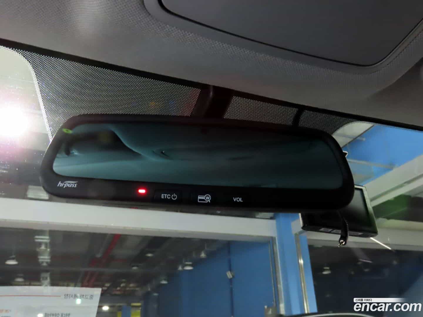 AVANTE Hyundai 2018.6-OPTION-020