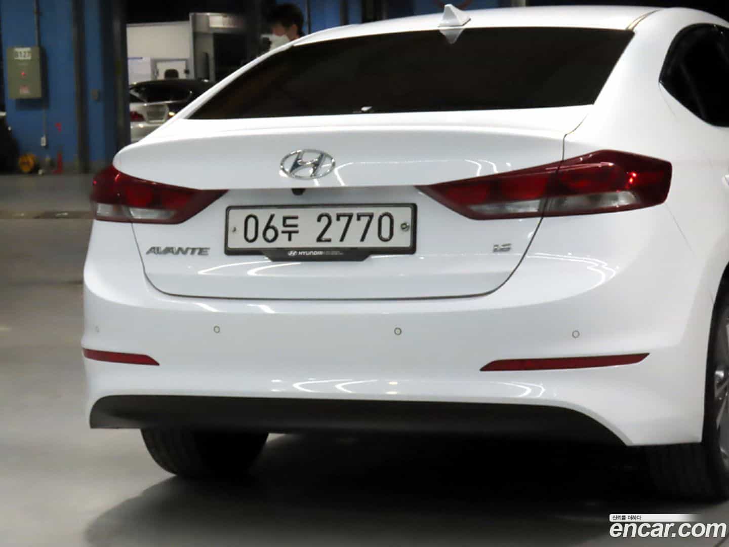 AVANTE Hyundai 2018.6-OPTION-021
