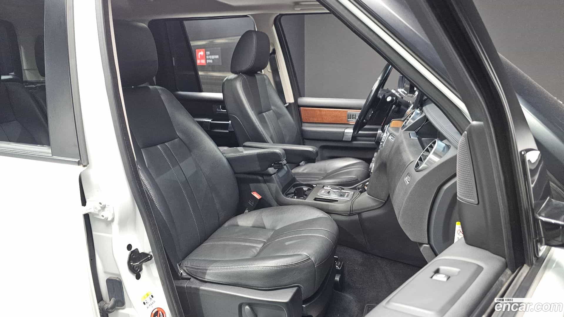 Discovery Land Rover 2015.8-INNER-010