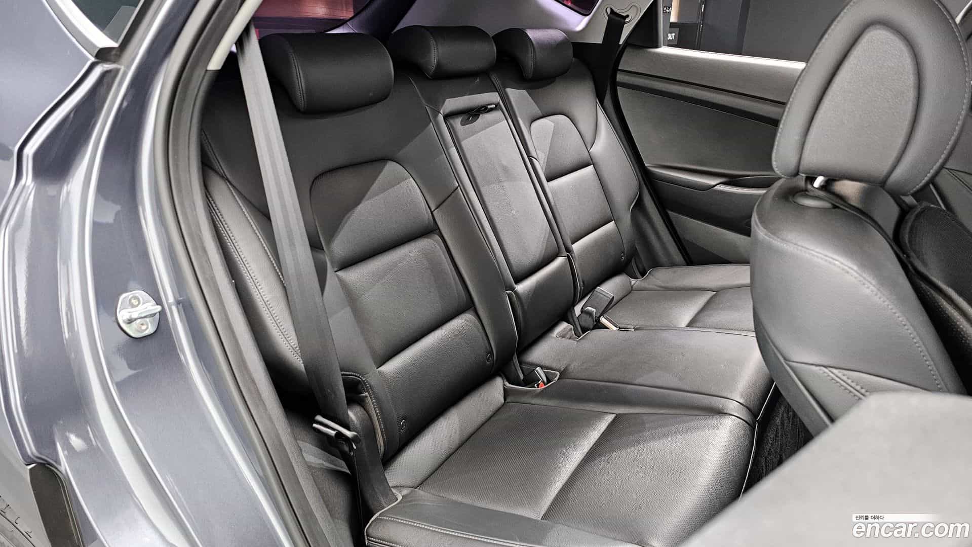 Tucson Hyundai 2017.9-OPTION-016