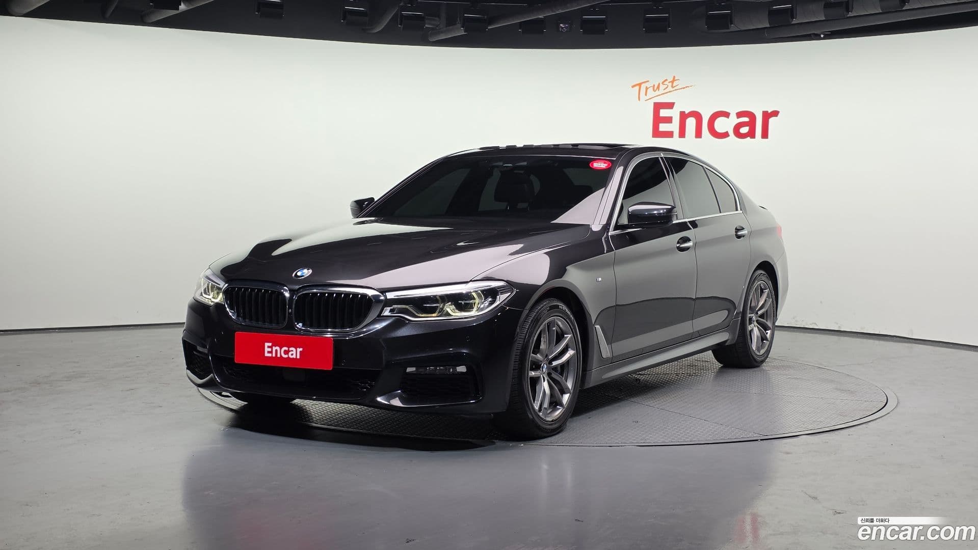 Main__Slider__Photo:5-Series BMW 2017.11-0