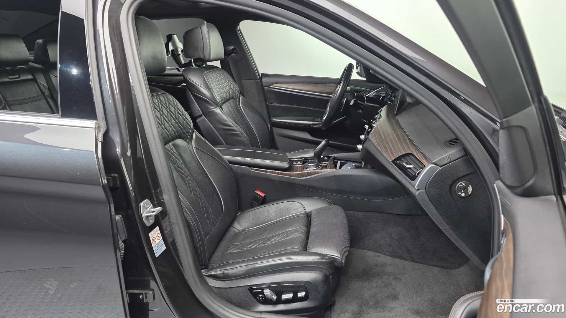 5-Series BMW 2017.11-INNER-010