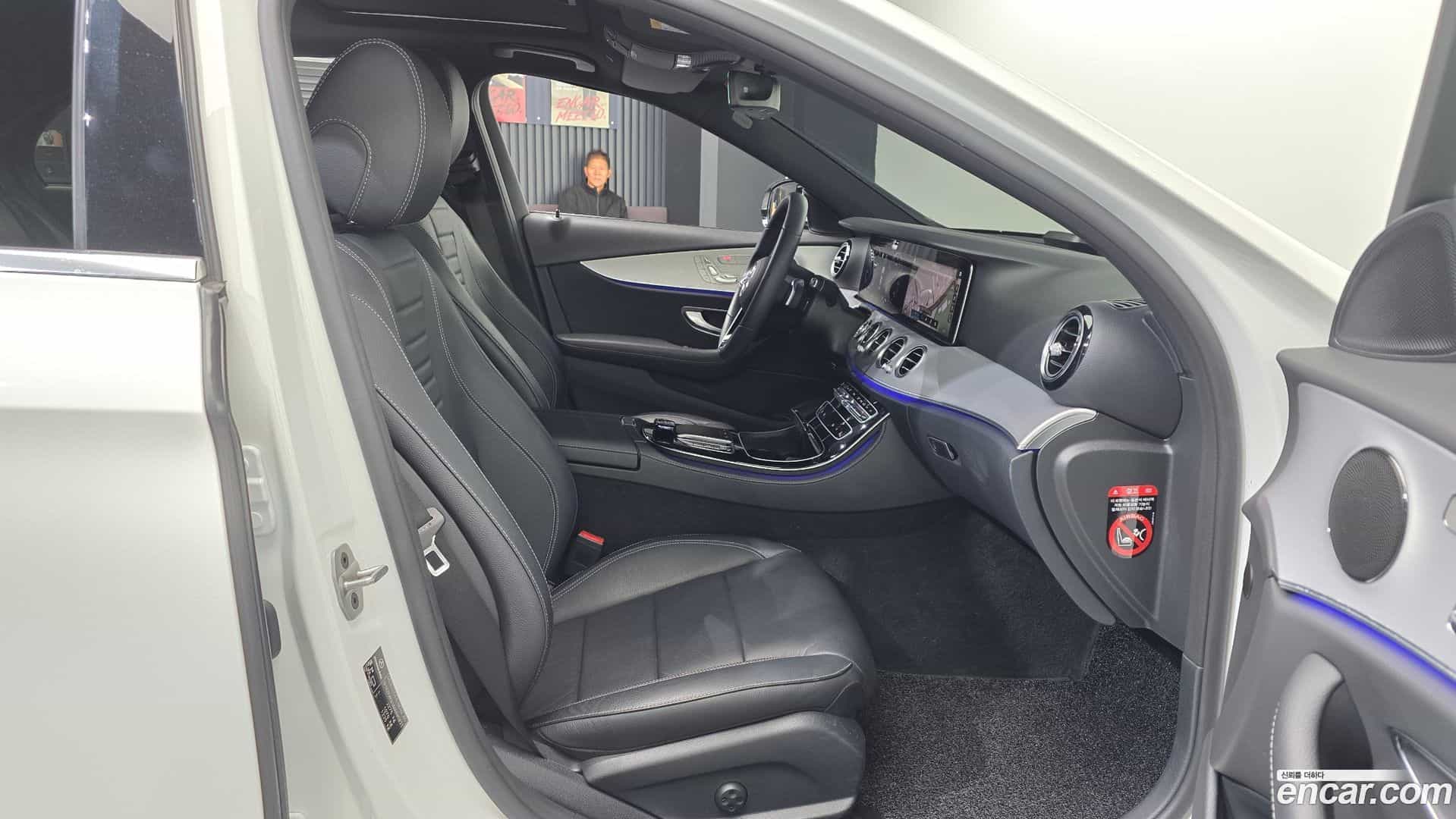E-Class Mercedes-Benz 2021.2-OPTION-015