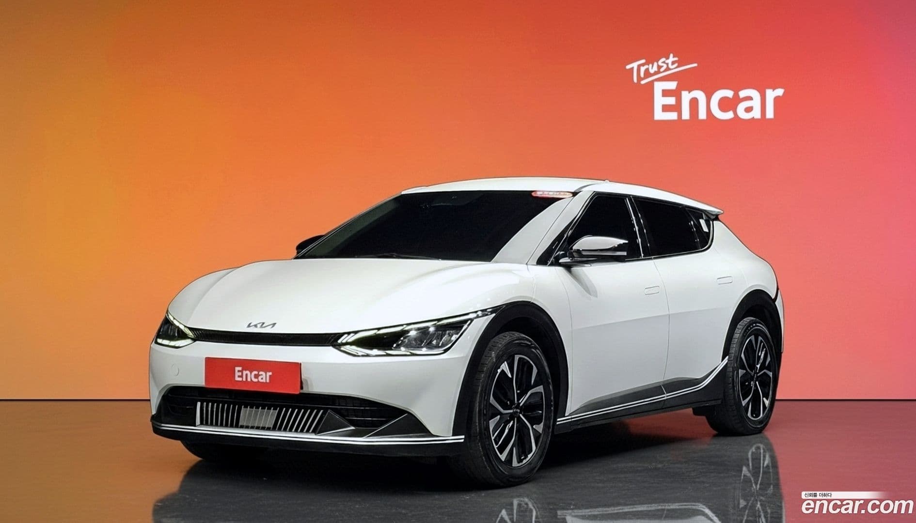 Main__Slider__Photo:EV6 Kia 2021.11-0