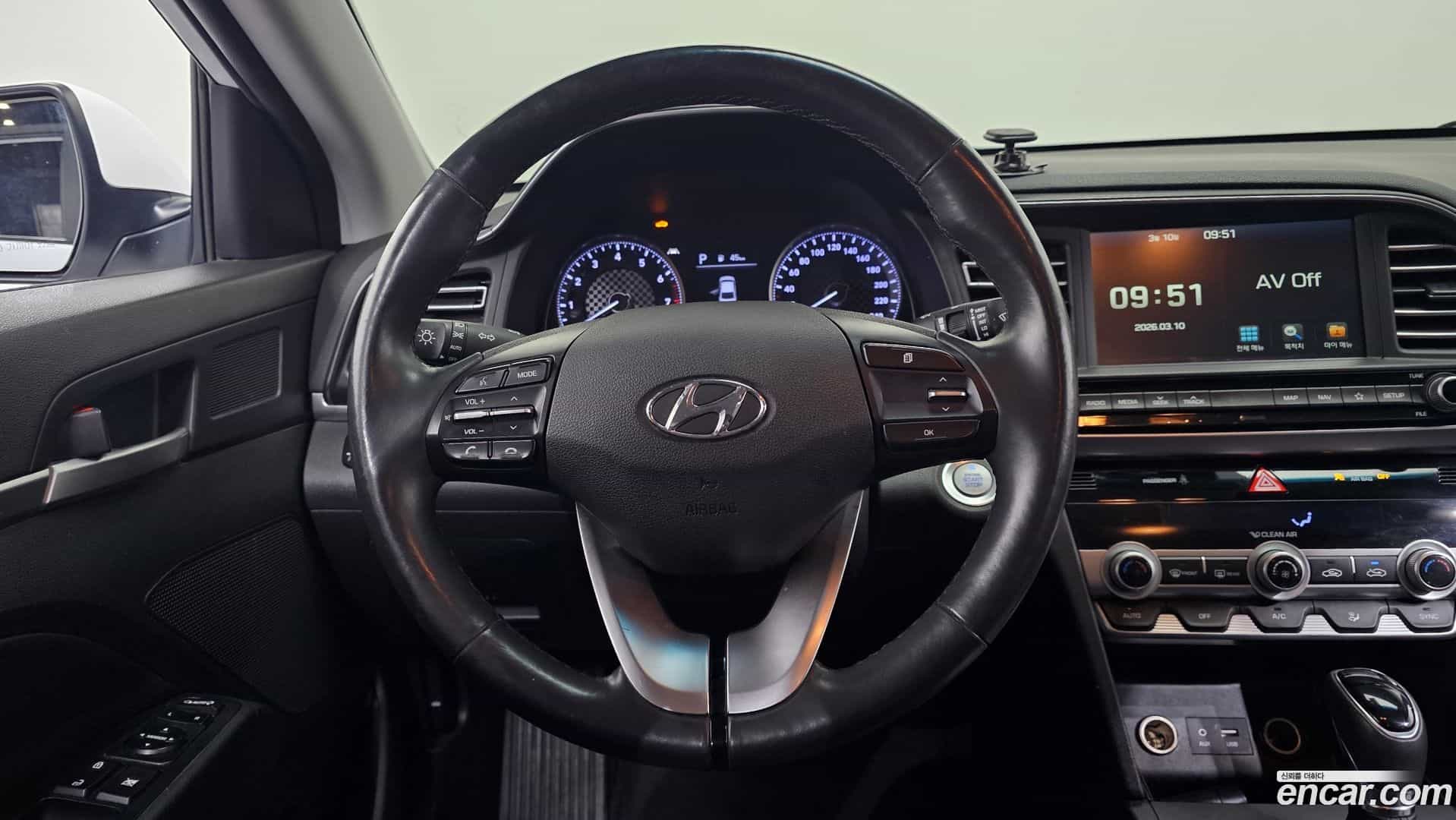 AVANTE Hyundai 2019.3-OPTION-018