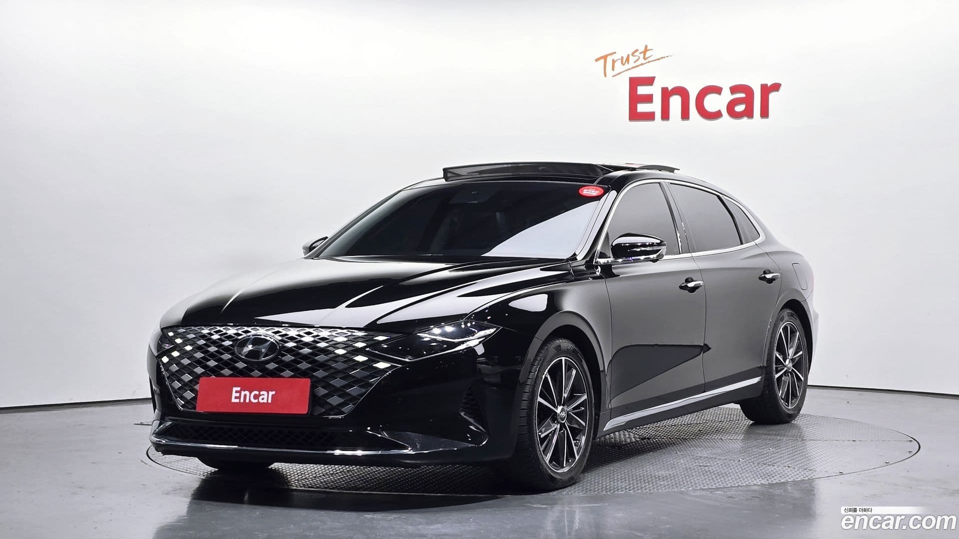 Main__Slider__Photo:Grandeur Hyundai 2020.2-0