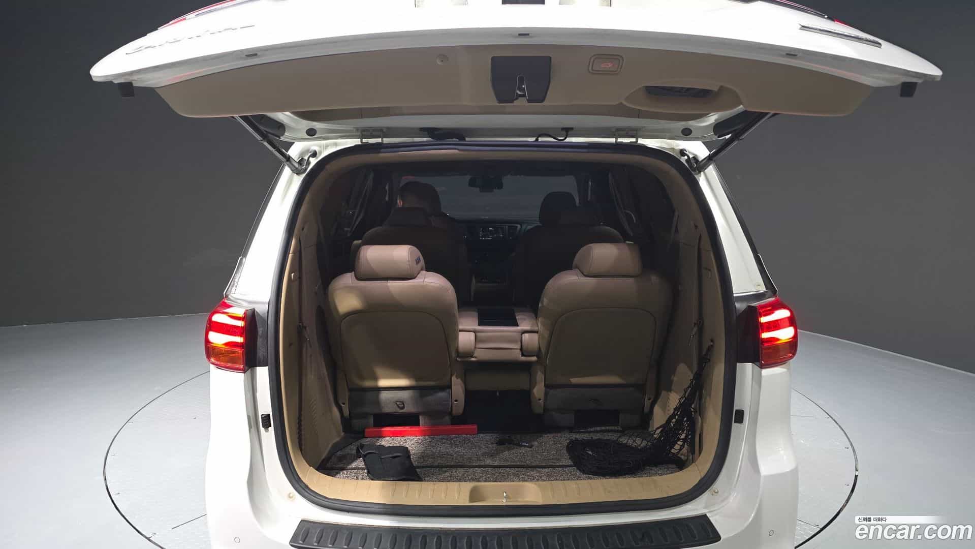 Canival Kia 2019.6-OPTION-024