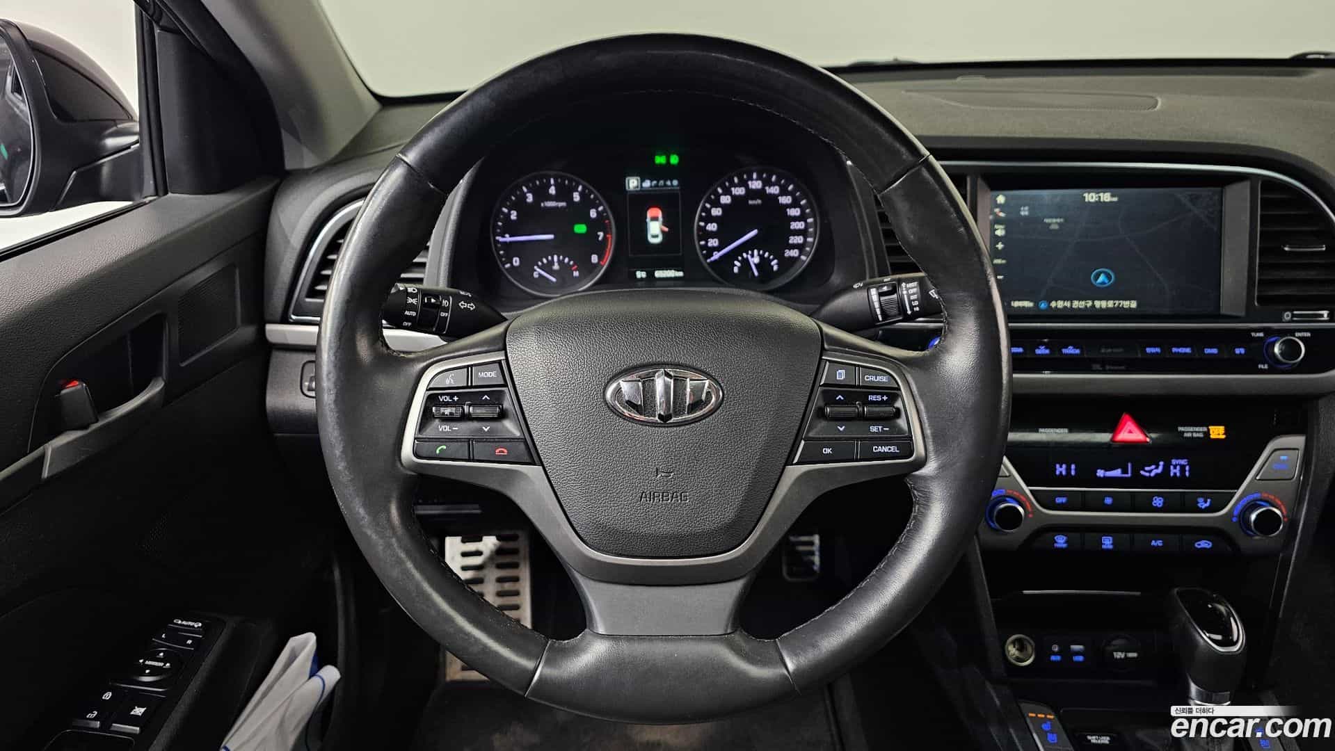 AVANTE Hyundai 2016.7-OPTION-017