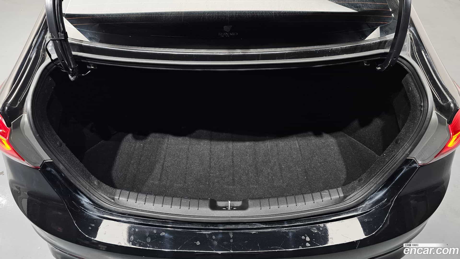 AVANTE Hyundai 2016.7-OPTION-024