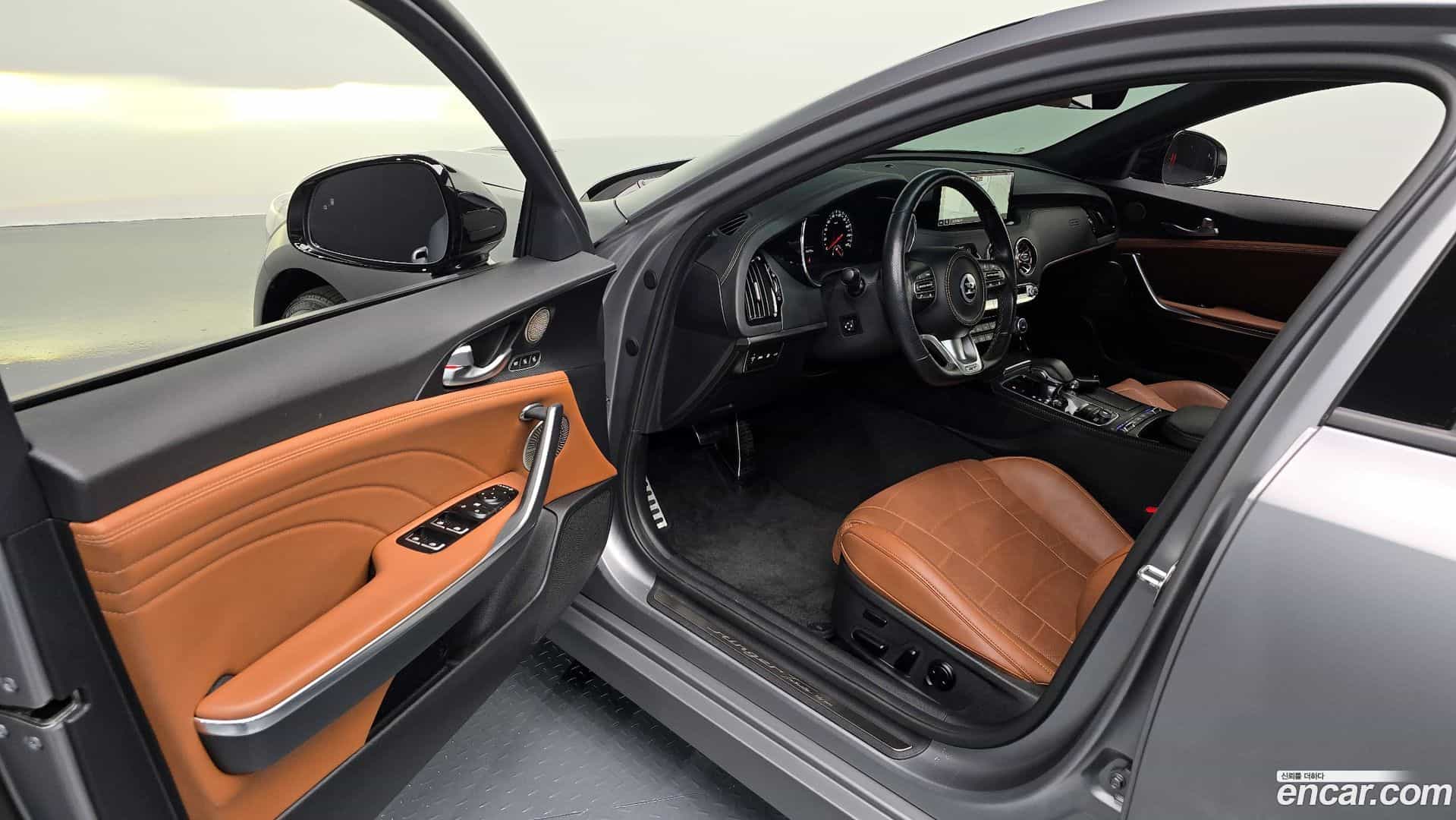 Stinger Kia 2023.2-INNER-010