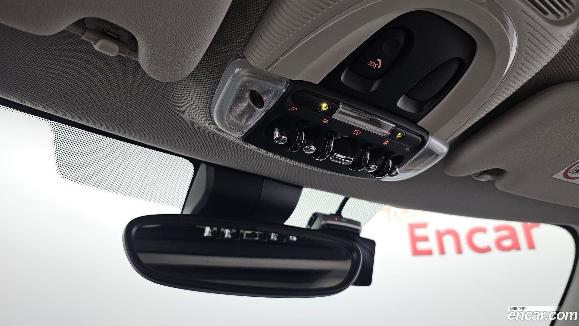 Main__Slider__Photo:Cooper Mini 2024.5-15