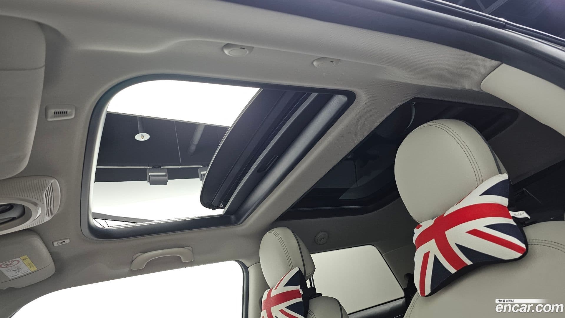 Main__Slider__Photo:Cooper Mini 2024.5-18