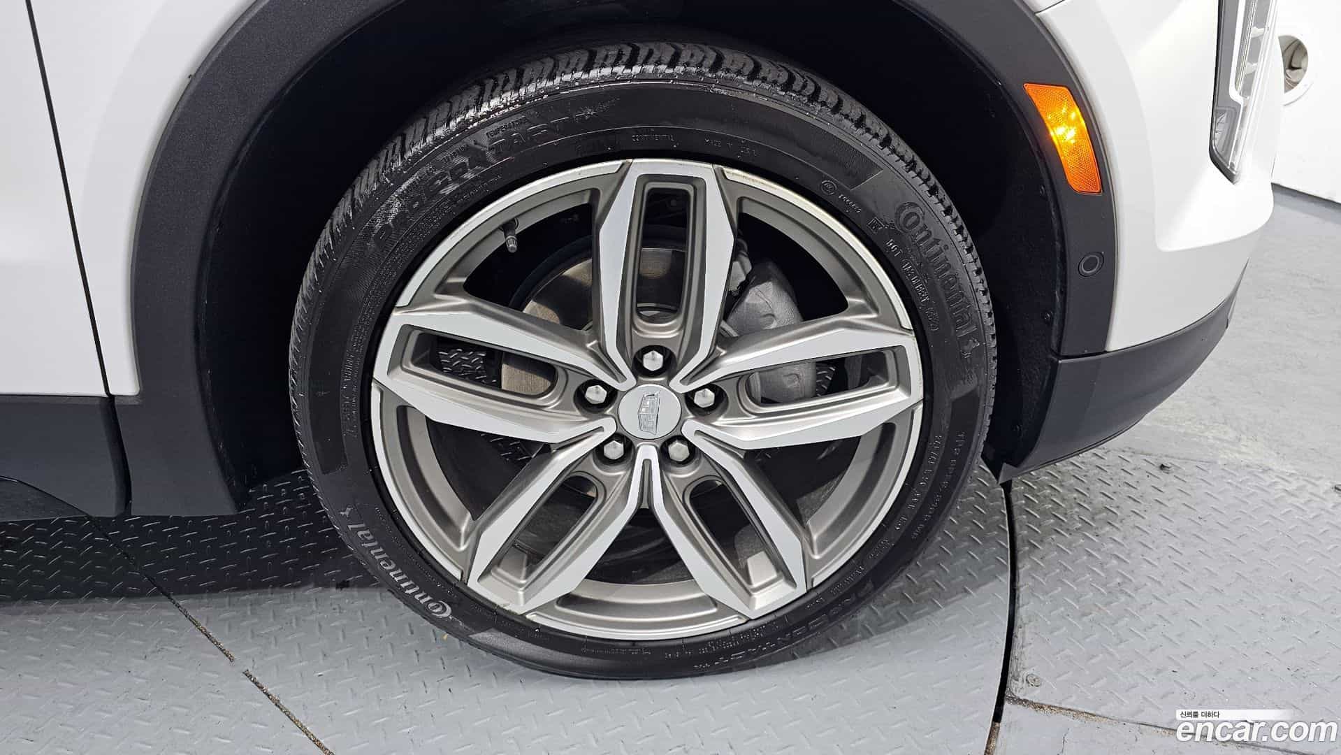 XT4 Cadillac 2022.11-OUTER-005