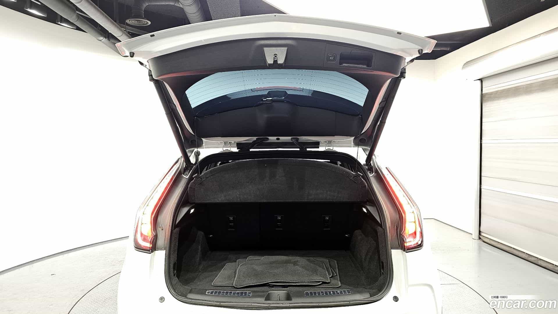 XT4 Cadillac 2022.11-OPTION-024