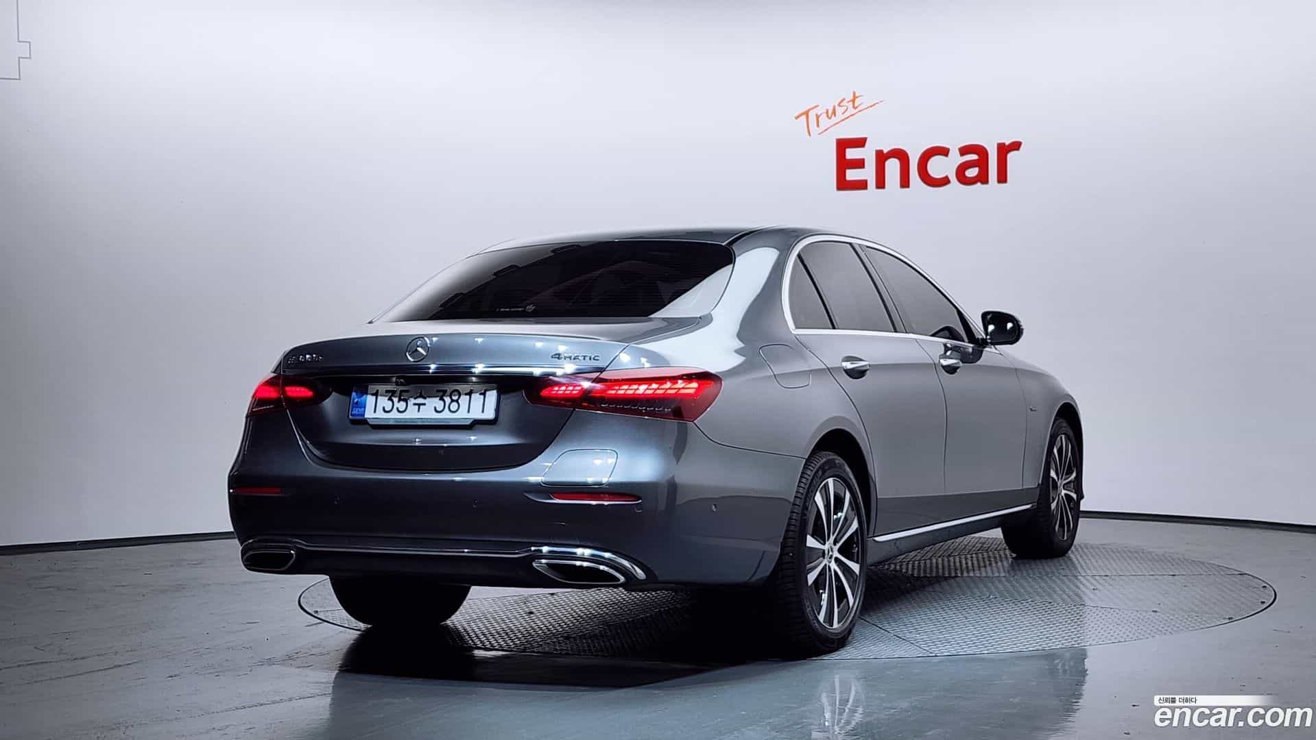E-Class Mercedes-Benz 2021.2-OUTER-002