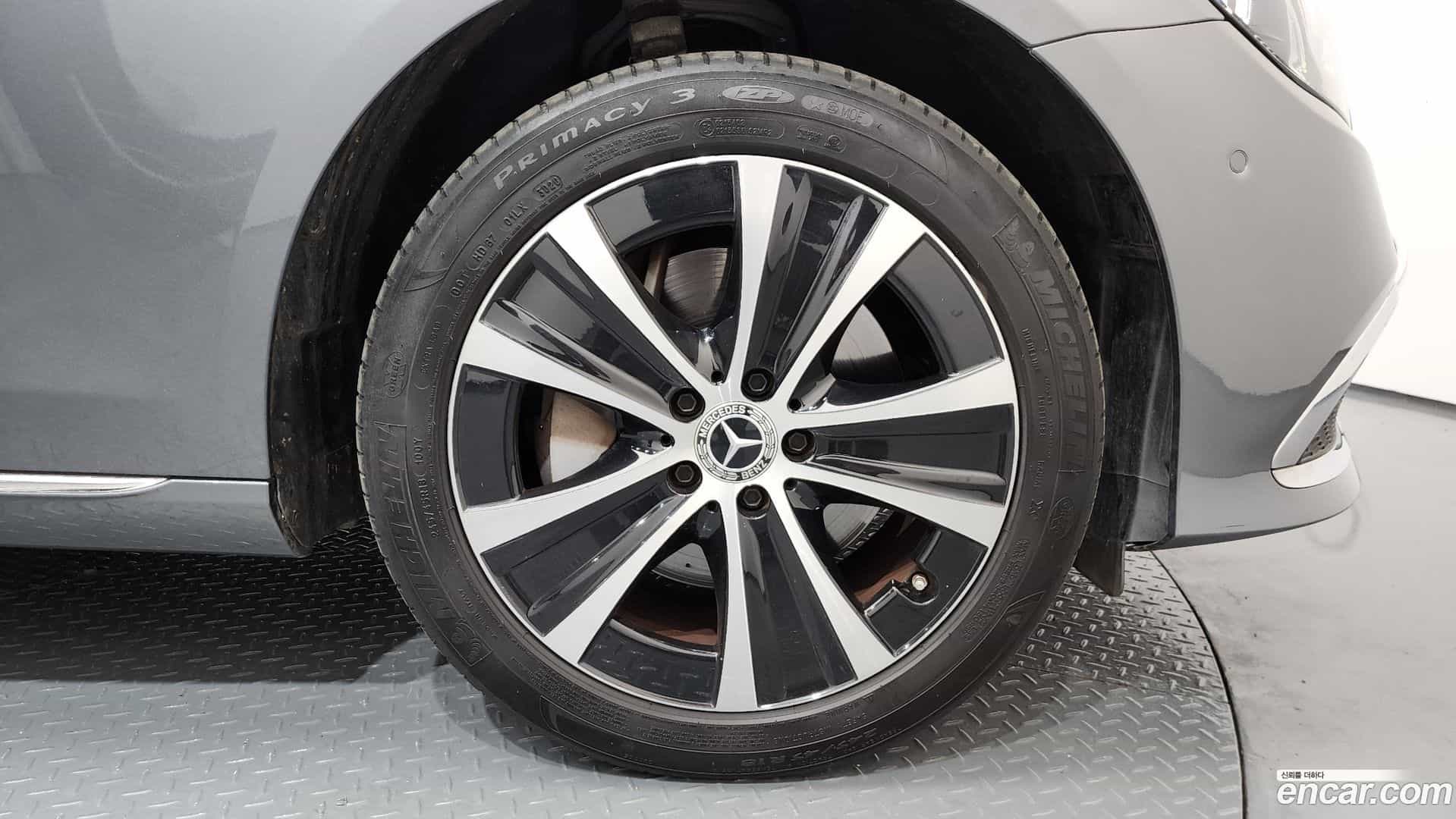 E-Class Mercedes-Benz 2021.2-OUTER-005