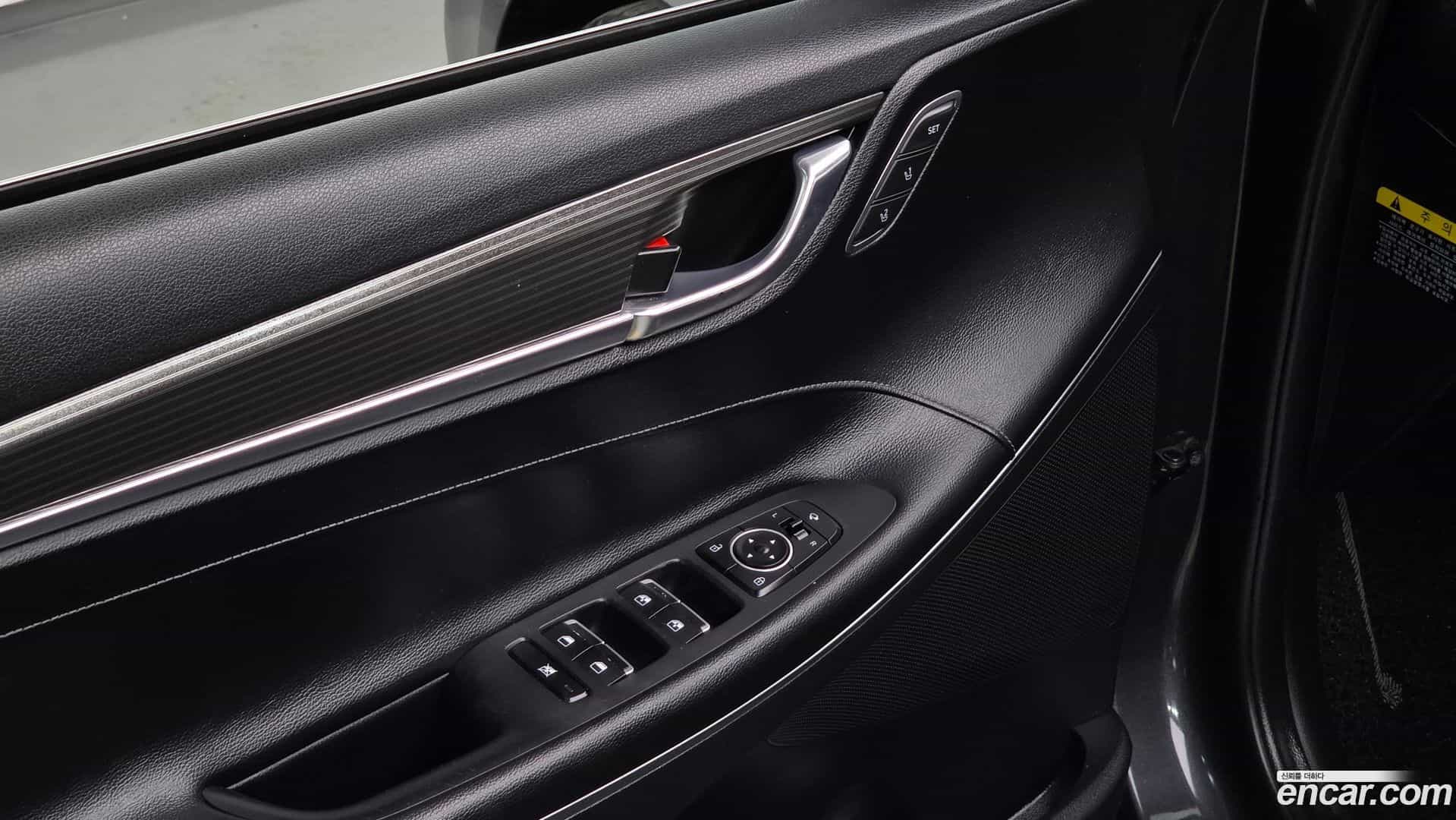 Grandeur Hyundai 2018.0-OPTION-021