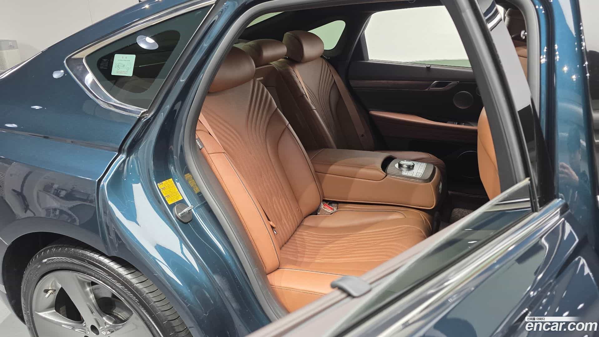 G80 Genesis 2023.3-OPTION-016