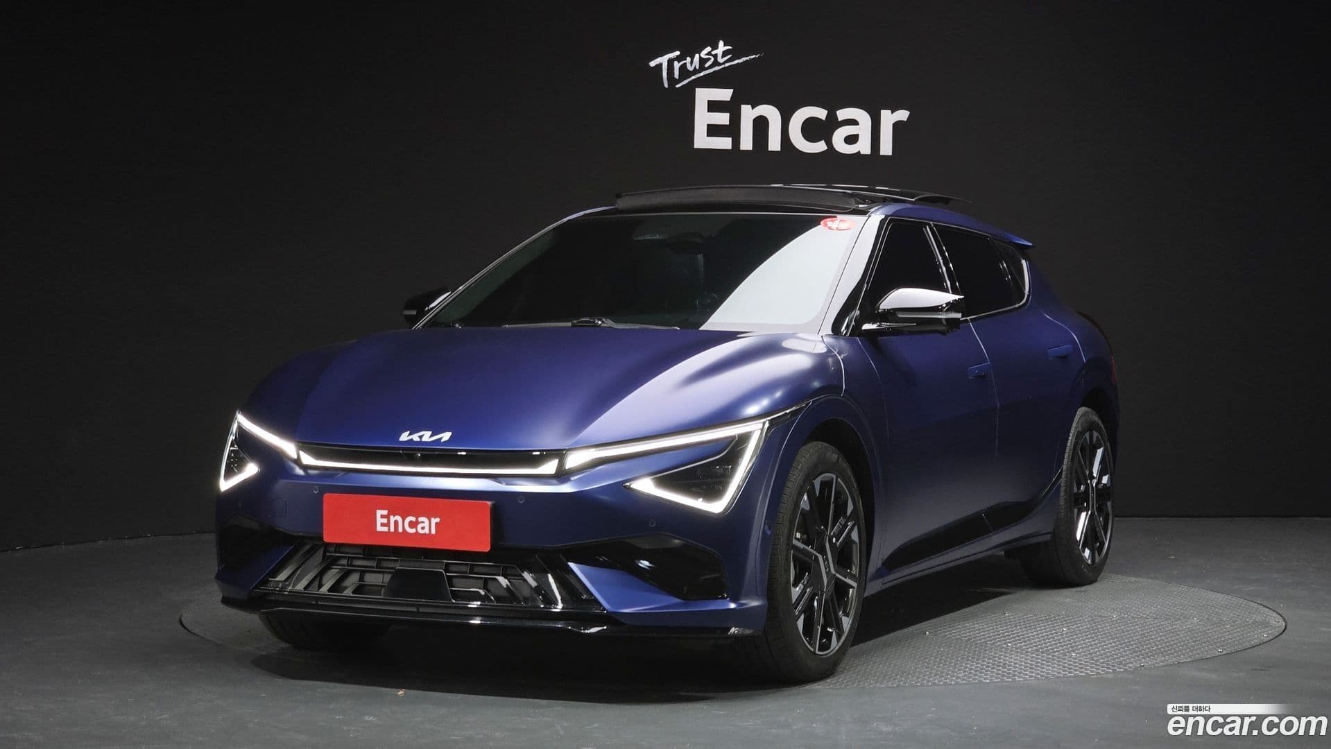 Main__Slider__Photo:EV6 Kia 2024.10-0