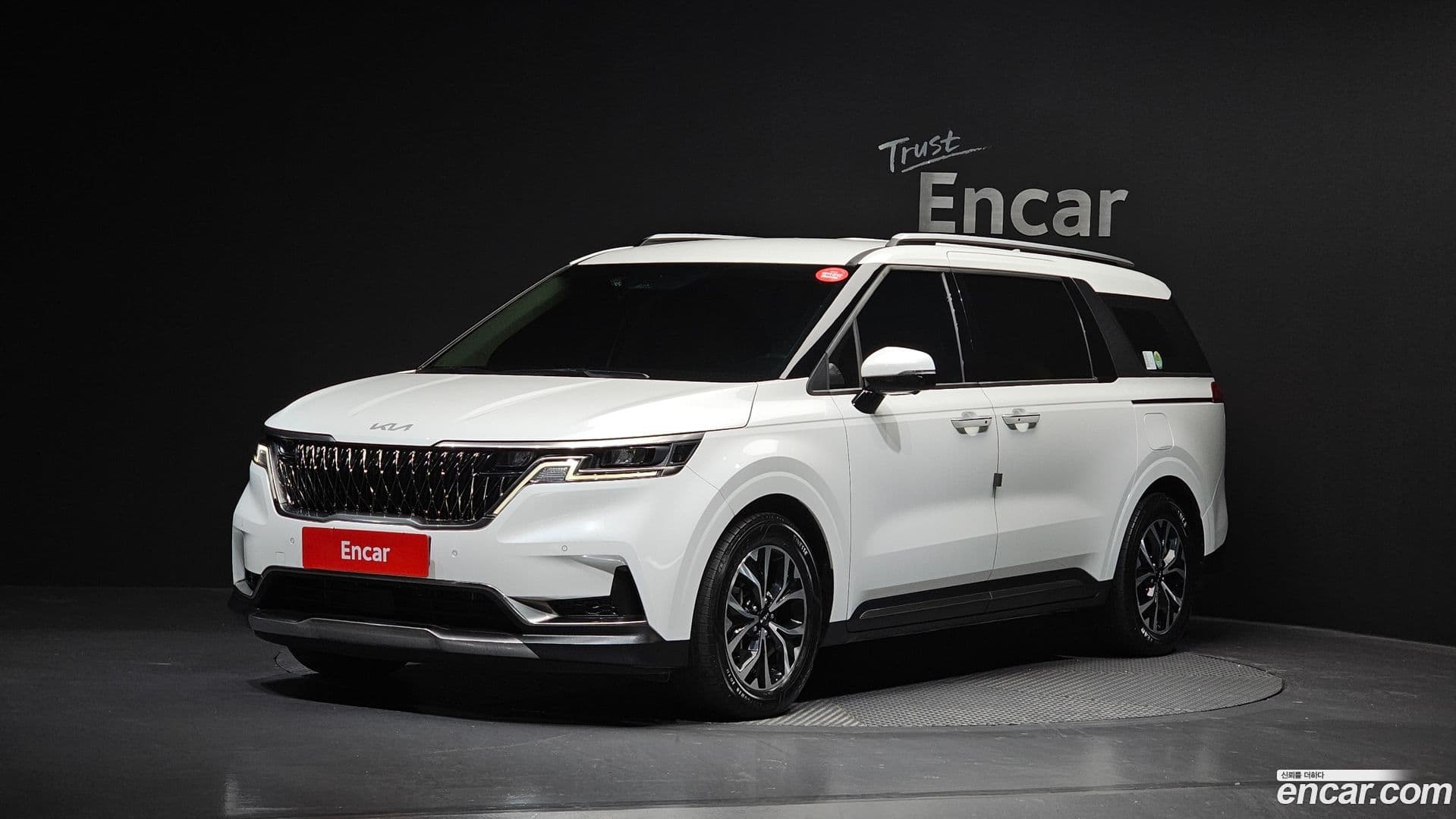 Main__Slider__Photo:Canival Kia 2022.0-0