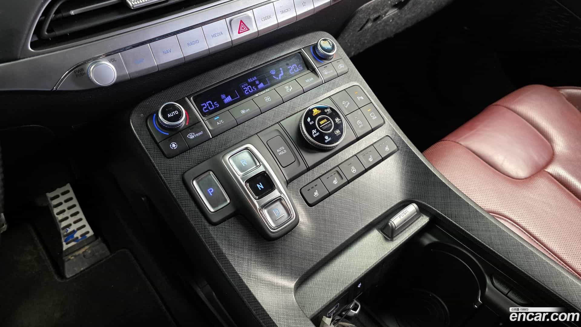 Palisade Hyundai 2019.1-INNER-009