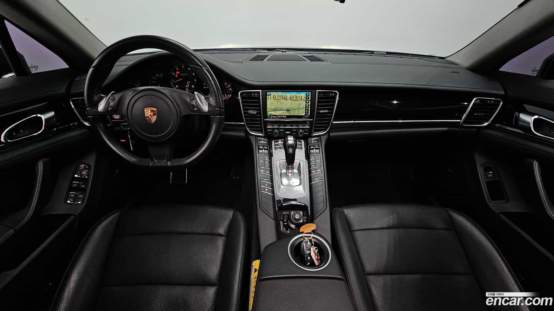 Panamera Porsche 2015.4-INNER-007