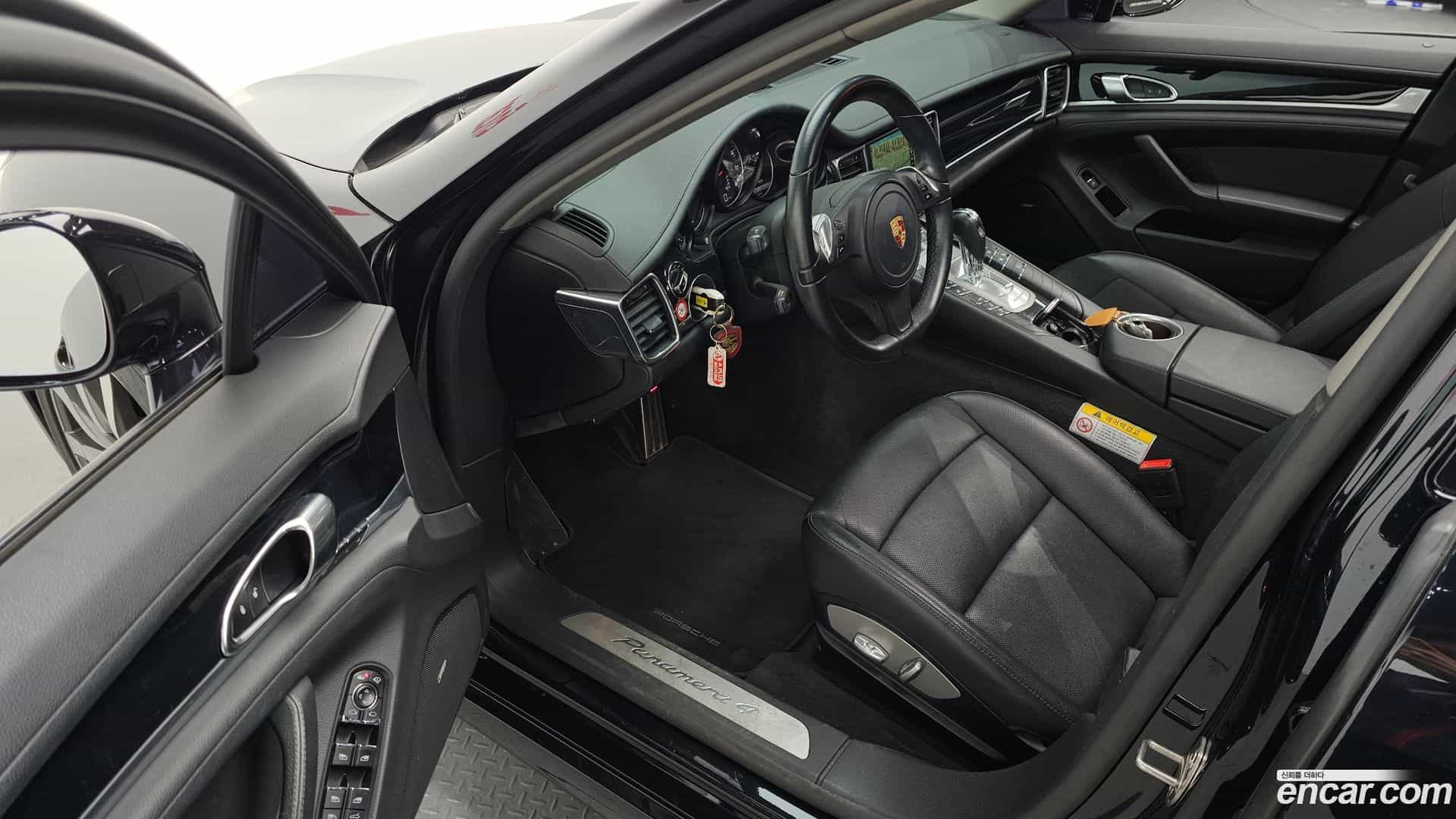 Panamera Porsche 2015.4-OPTION-015