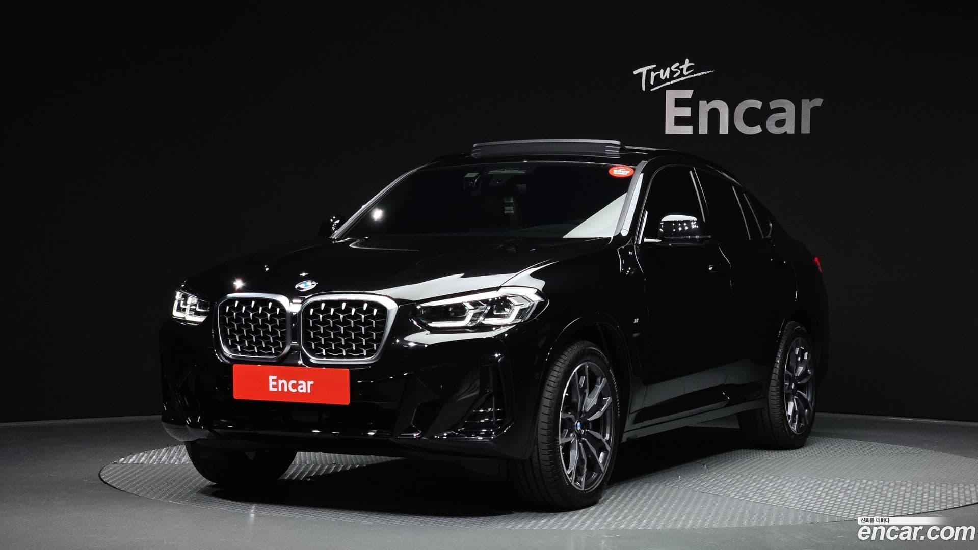Main__Slider__Photo:X4 BMW 2025.8-0