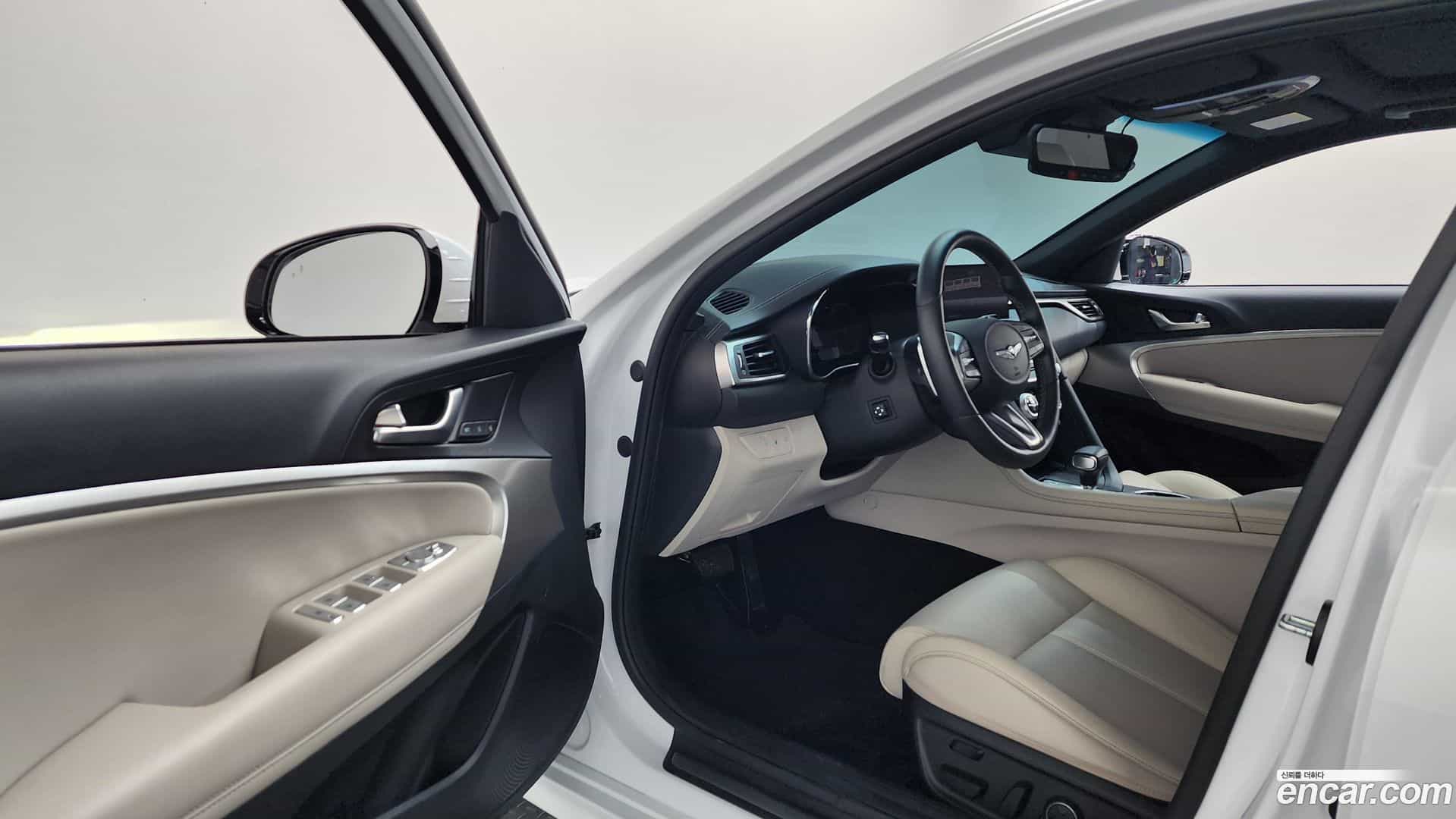 G70 Genesis 2022.11-INNER-010