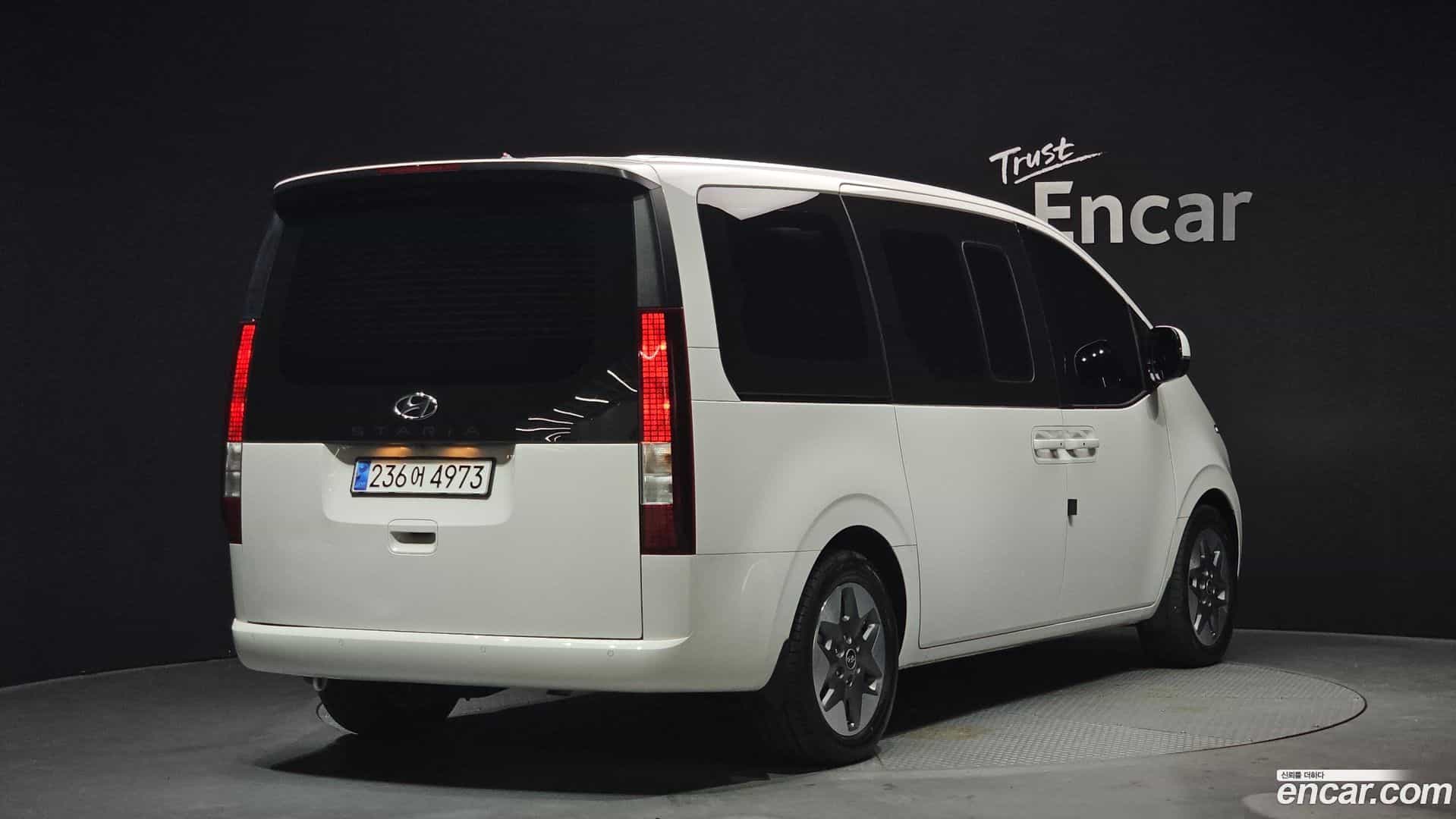 Staria Hyundai 2024.1-OUTER-002