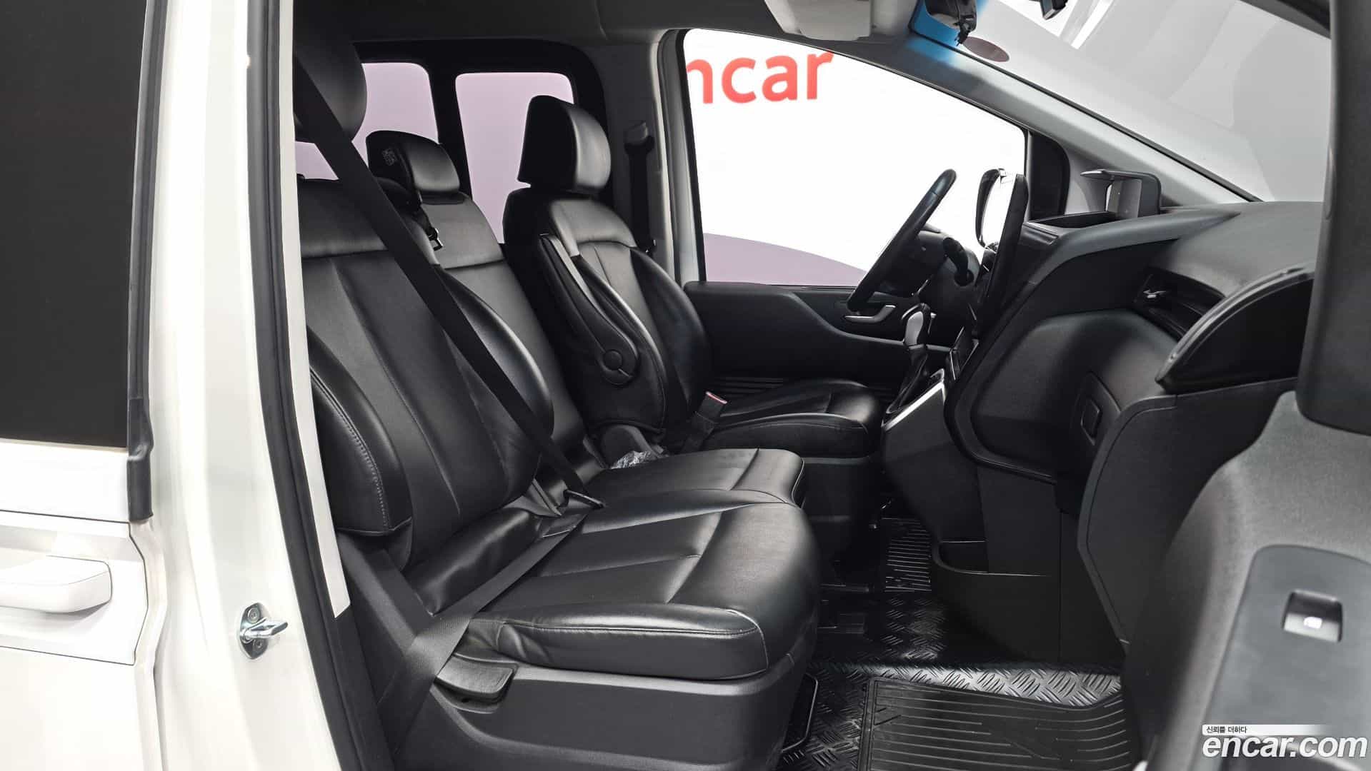 Staria Hyundai 2021.11-OPTION-015