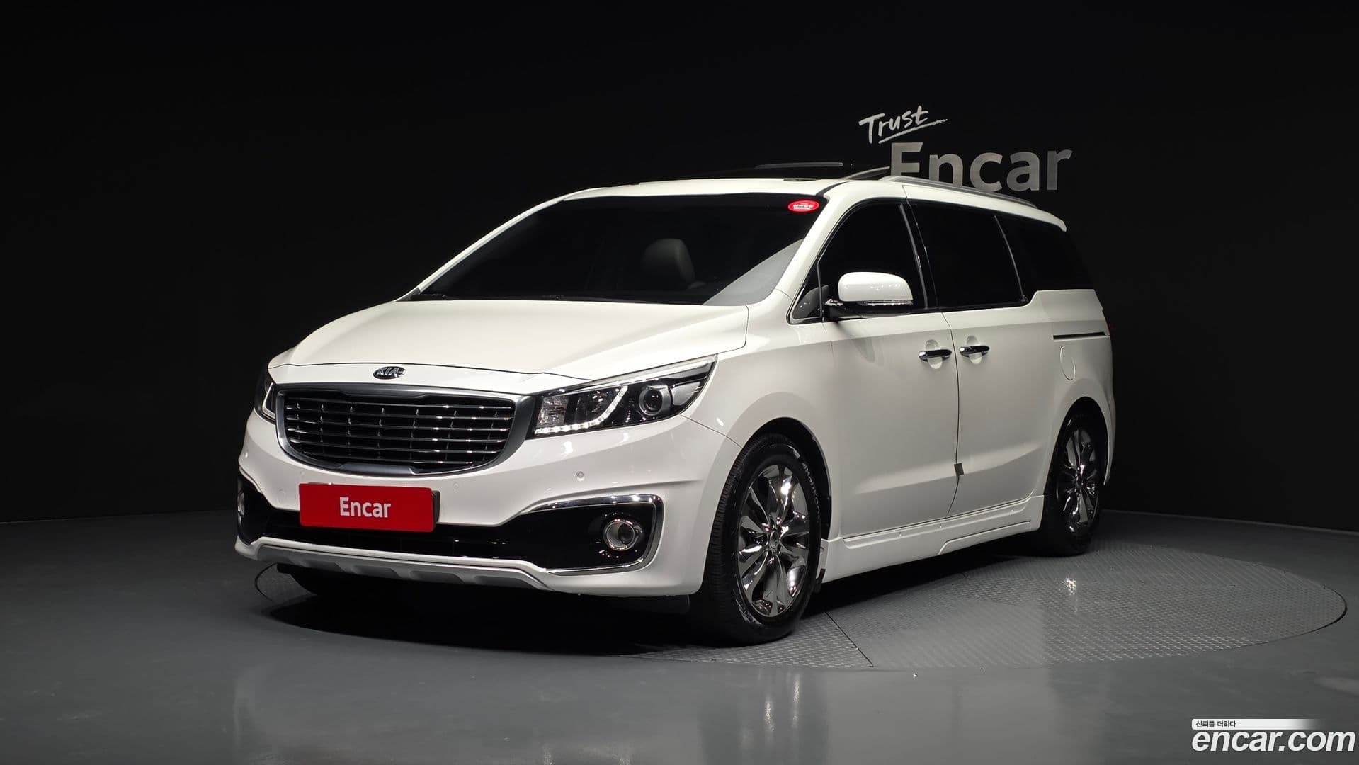 Main__Slider__Photo:Canival Kia 2015.6-0