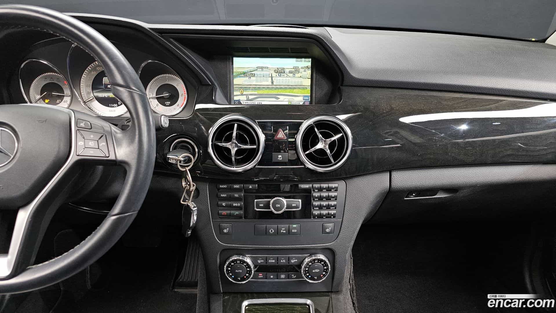 GLK-Class Mercedes-Benz 2013.3-OPTION-018