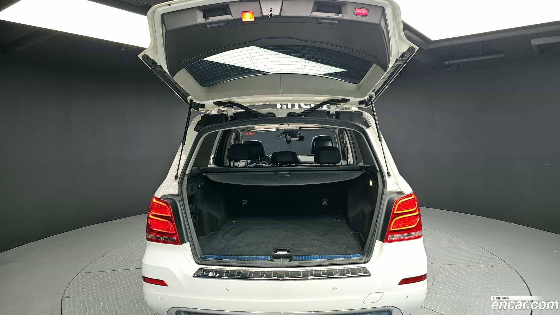 GLK-Class Mercedes-Benz 2013.3-OPTION-024