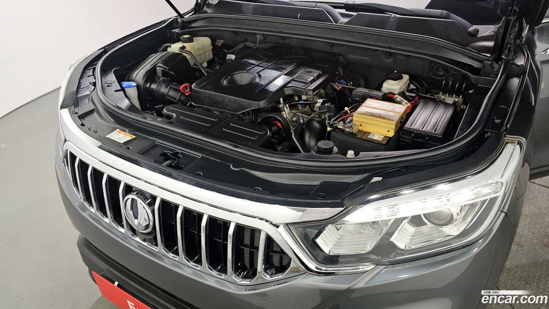 Rexton KG Mobility 2019.0-INNER-006