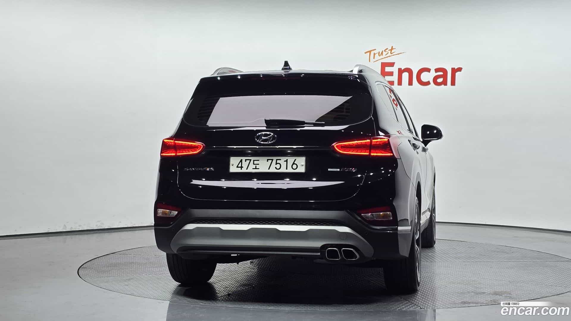 Santafe Hyundai 2018.2-OUTER-004