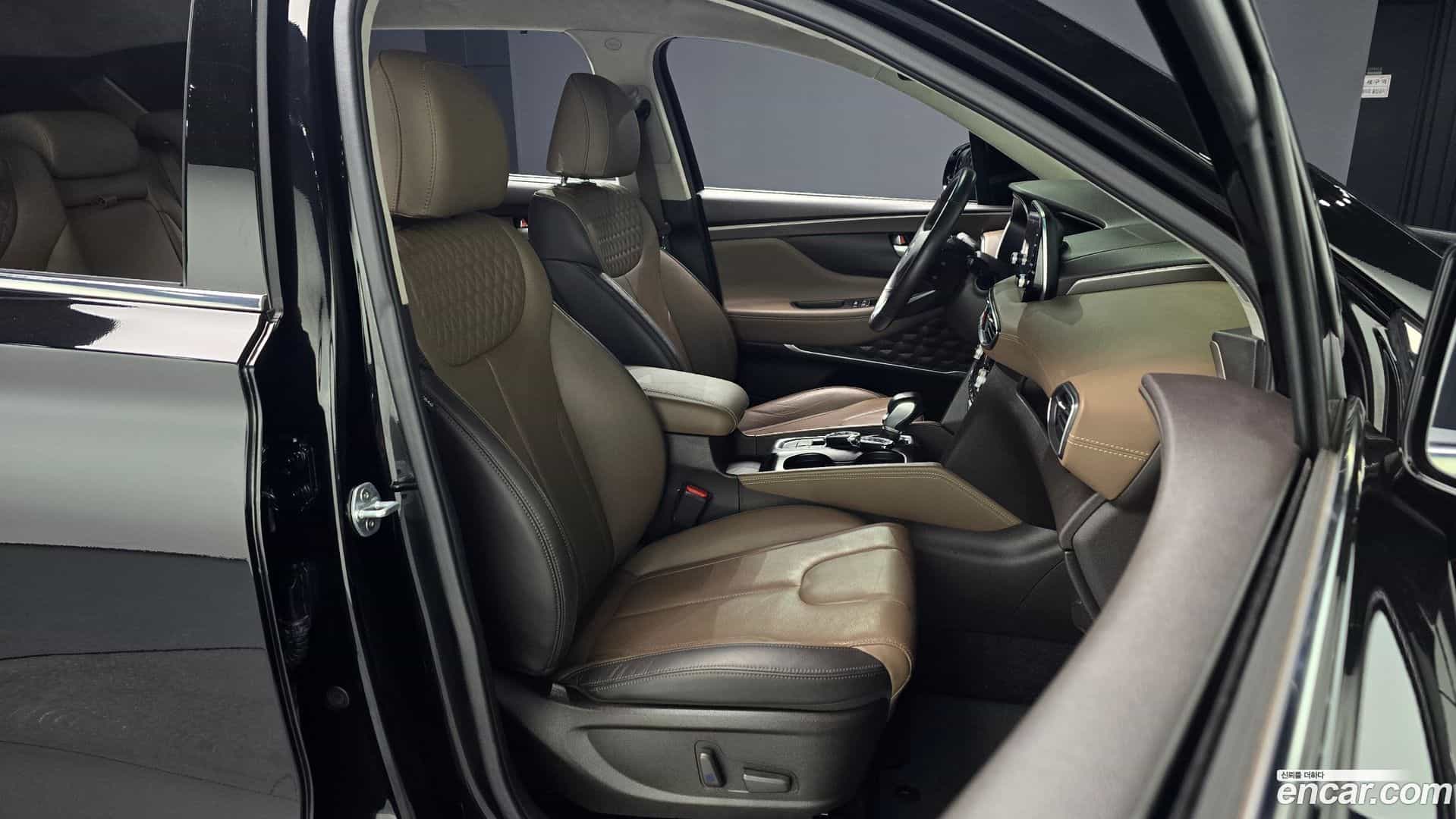 Santafe Hyundai 2018.2-INNER-010